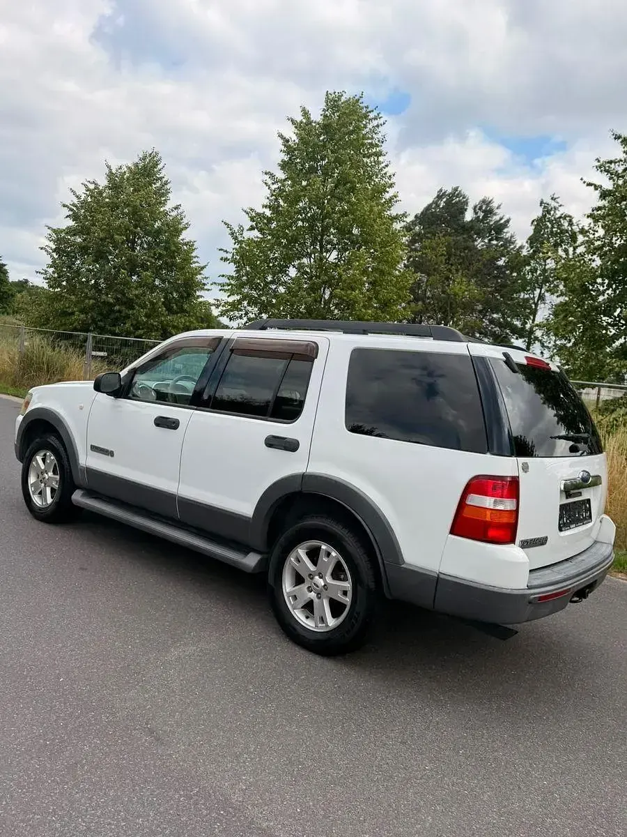 Gebraucht Ford Explorer 213 PS (156 kW) 2007 Weiß SUV