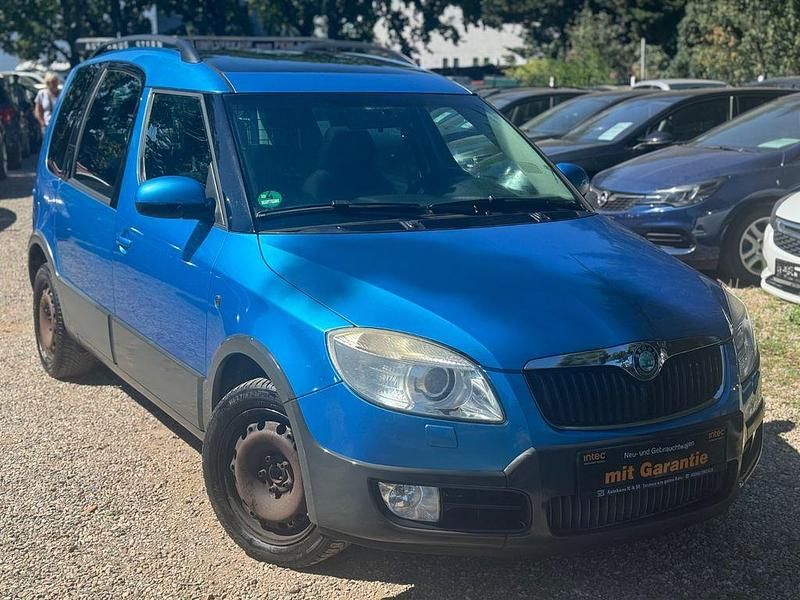 Blau Gebraucht 2009 Skoda Roomster Kombi | 3.990 € (Fairer Preis) - Bild 1/4