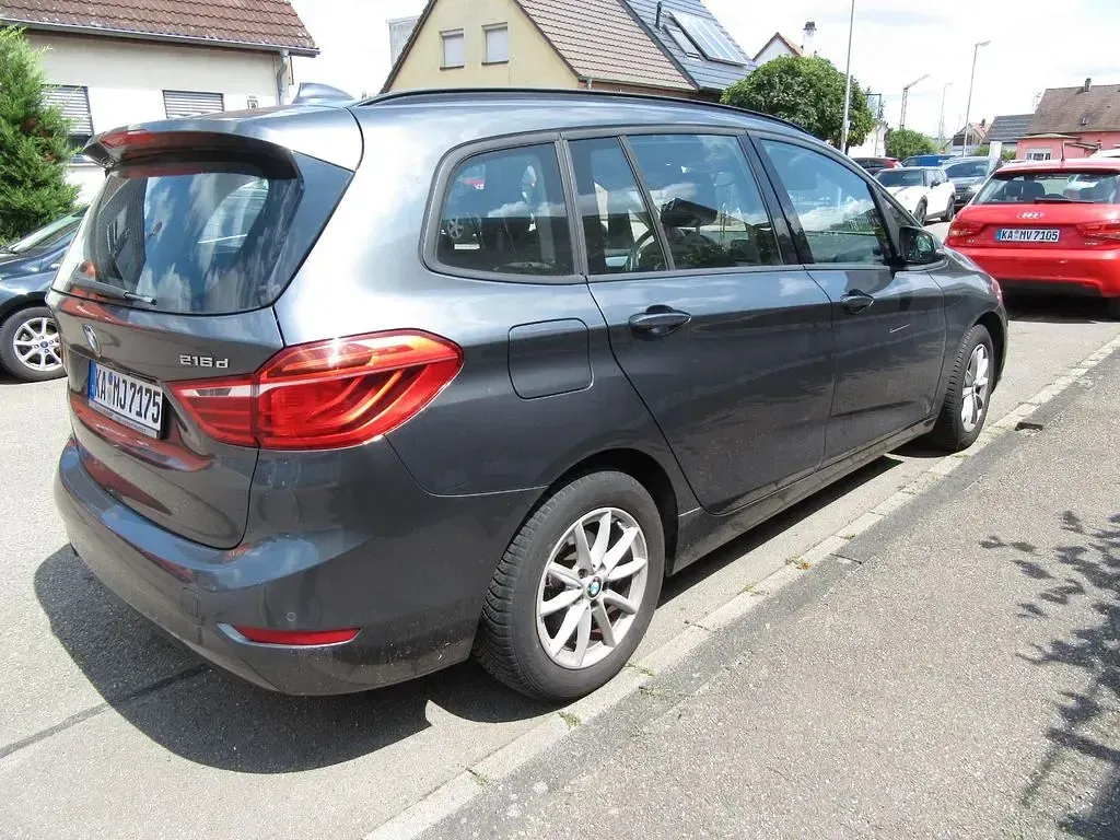 Gebraucht BMW 216 Gran Tourer Advantage 116 PS (85 kW) 2015 Van / Kleinbus