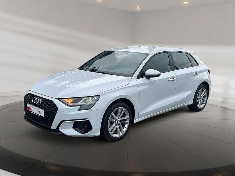 Gebraucht Audi A3 Advanced Plus 110 PS (80 kW) 2022 Weiß Limousine
