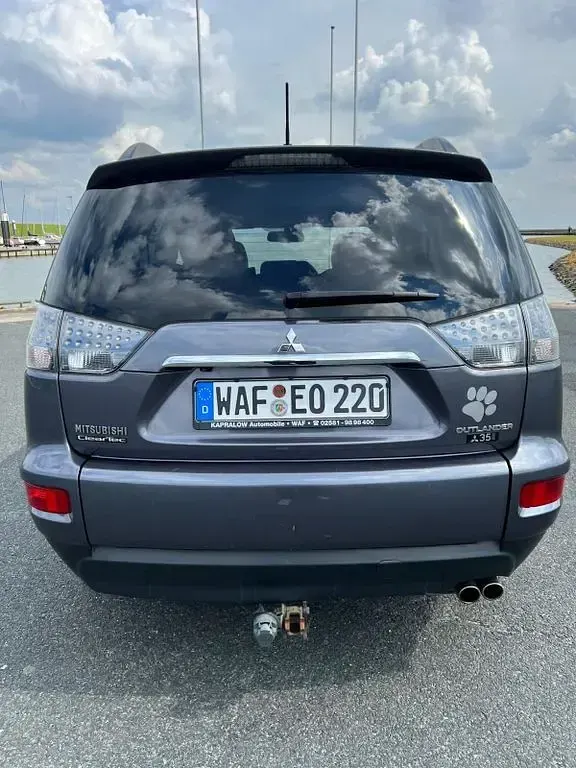 Gebraucht Mitsubishi Outlander 177 PS (130 kW) 2012 Grau SUV