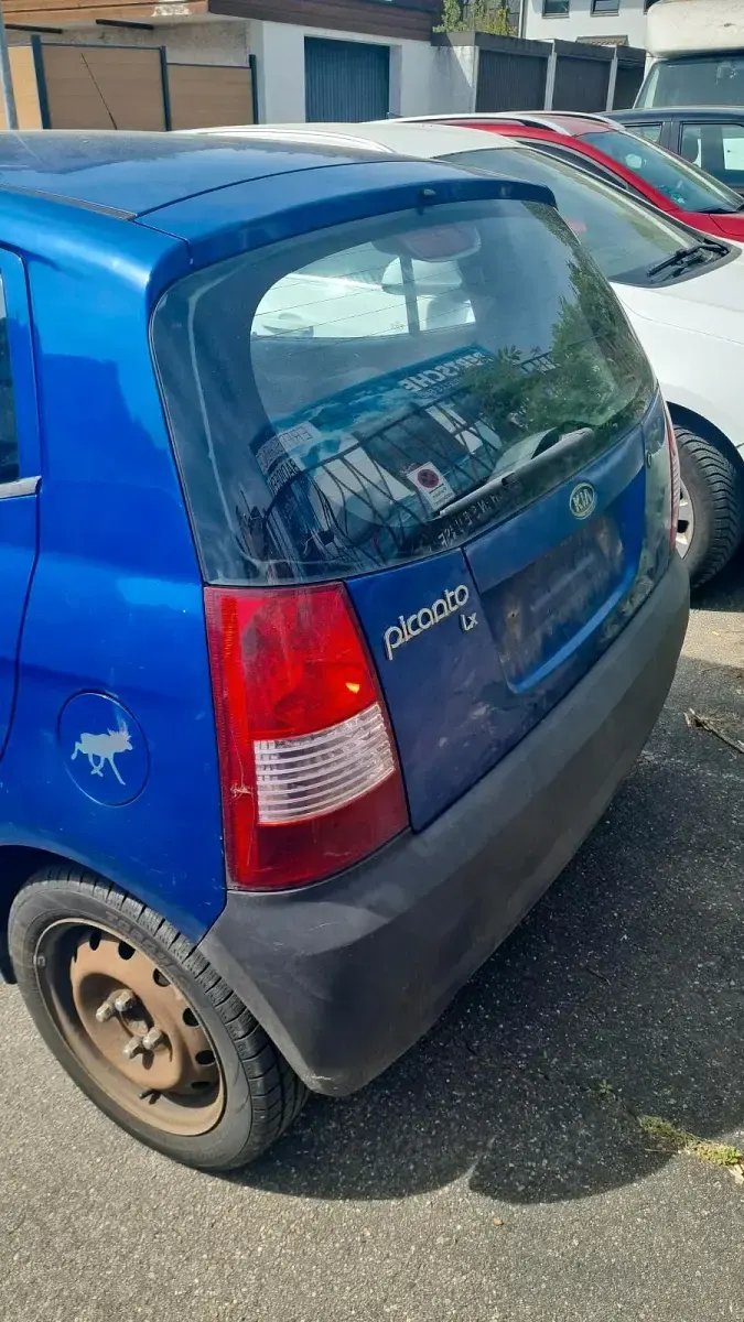 Occasion Kia Picanto 65 ch (47 kW) 2004 Bleue Citadine