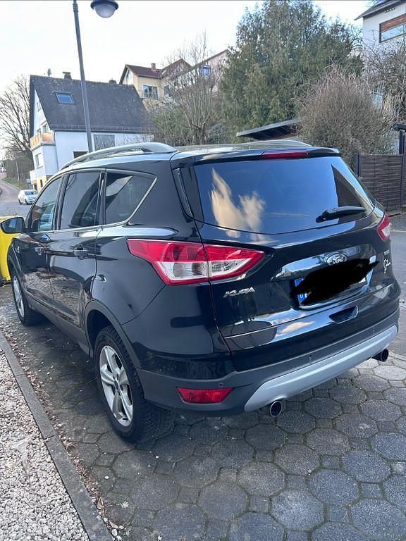 Gebraucht Ford Kuga Individual 150 PS (110 kW) 2014 Schwarz SUV