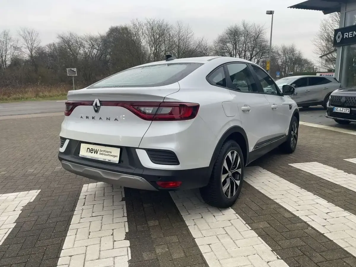 Gebraucht Renault Arkana Zen 140 PS (102 kW) 2021 Univers weiss (weiß) SUV