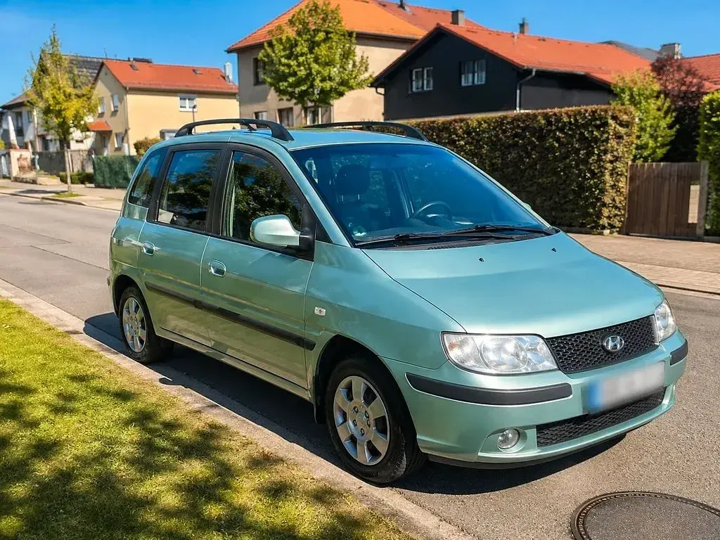 Second-hand Hyundai Matrix GLS 103 CP (75 kW) 2008 Argintiu Monovolum