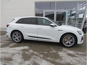 Gebraucht Audi e-tron S-Line 300 kW (408 PS) 2023 Weiß (gletscherweiss) SUV