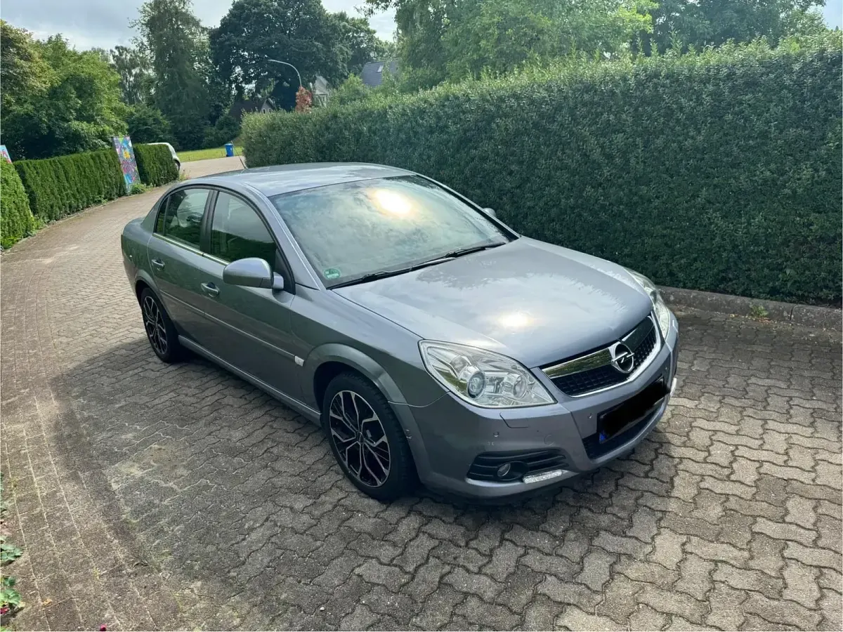 Second-hand Opel Vectra 155 CP (114 kW) 2006 Gri Berlinǎ