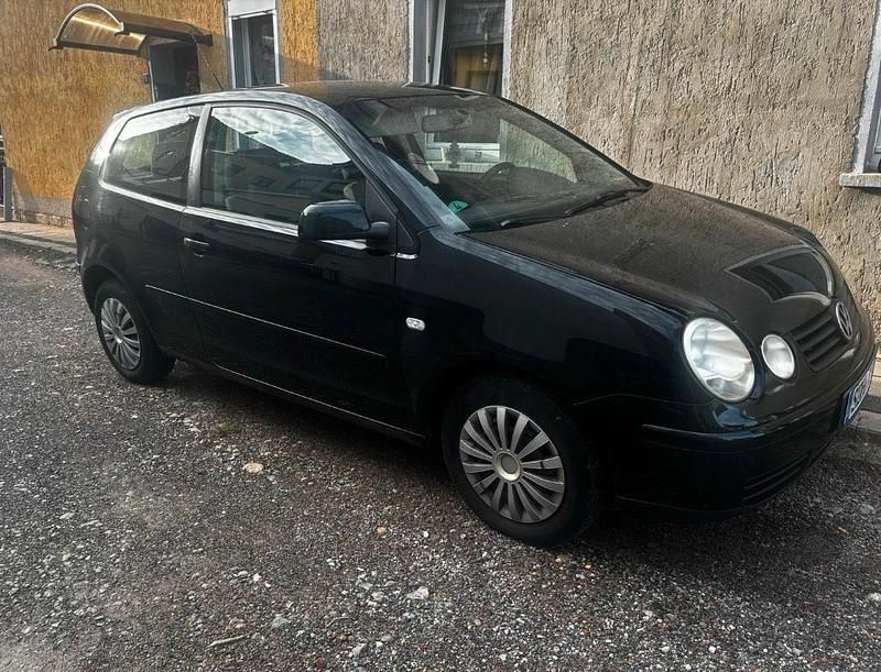 Gebraucht VW Polo 54 PS (39 kW) 2004 Schwarz Kleinwagen