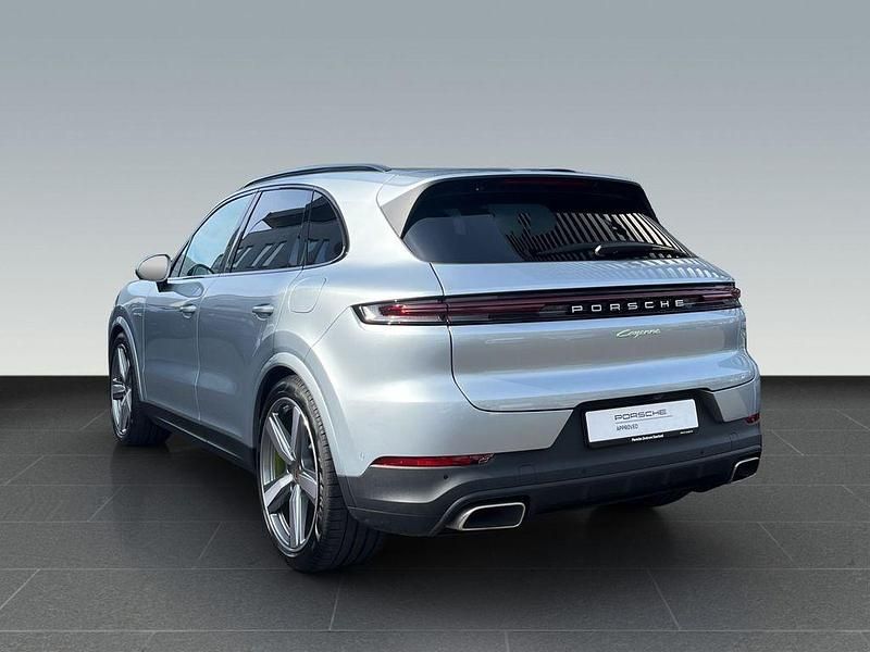 Używany Porsche Cayenne 471 KM (346 kW) 2024 Srebrny SUV