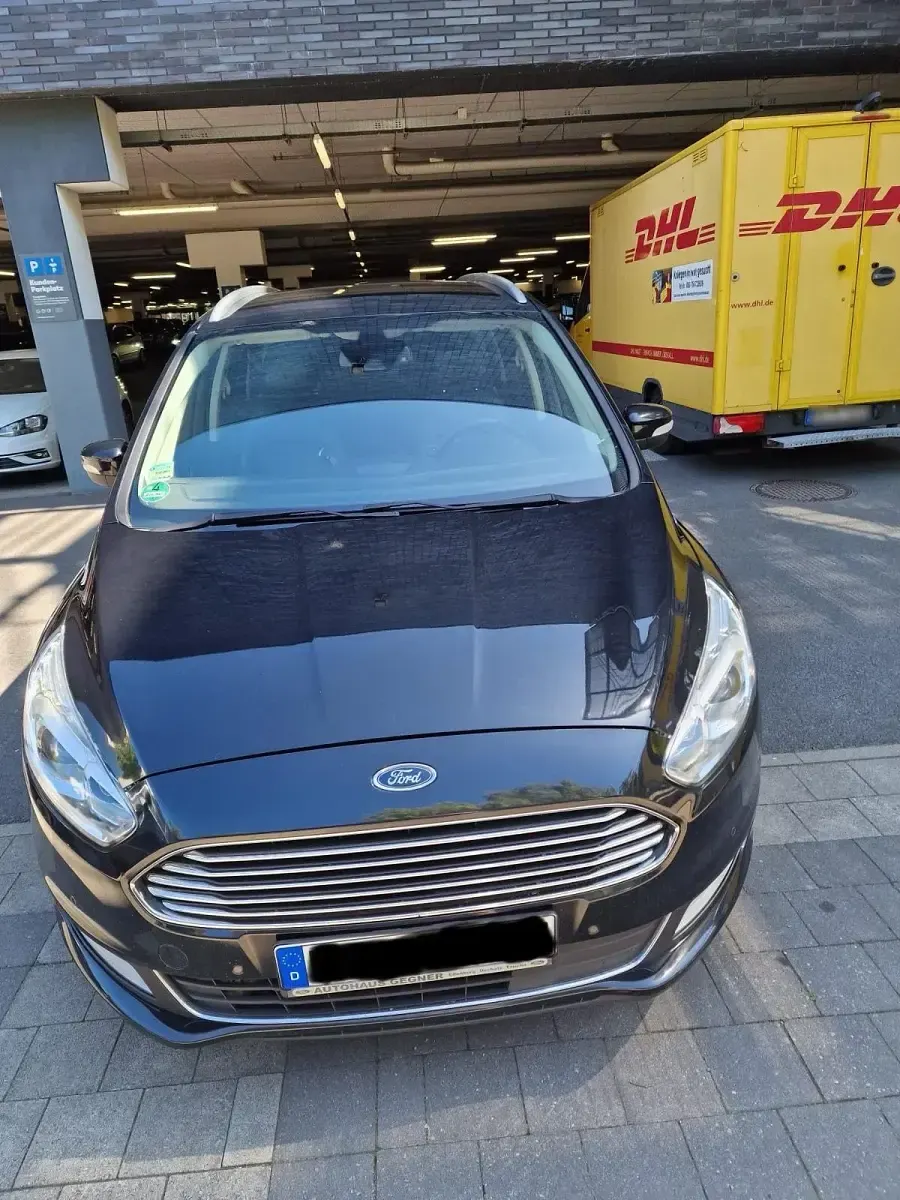 Używany Ford Galaxy Titanium 210 KM (154 kW) 2015 Czarny Minivan