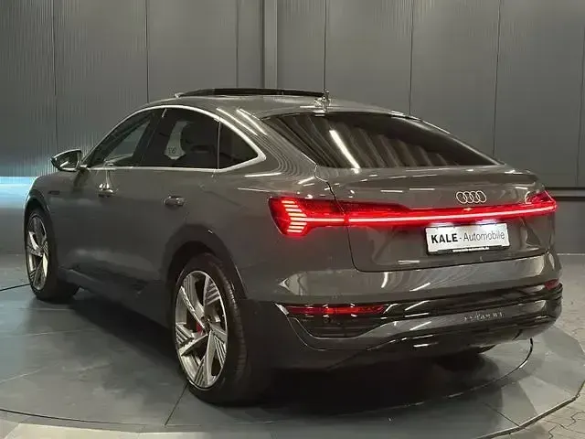 Gebraucht Audi Q8 e-tron Performance 250 kW (340 PS) 2024 Grau SUV