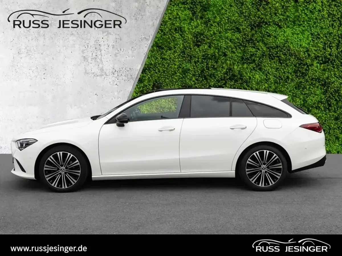 Gebraucht Mercedes CLA200 Progressive 150 PS (110 kW) 2022 Weiß Coupé