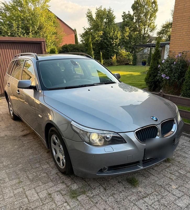 Weiß Gebraucht 2005 BMW 525 Kombi | 3.900 € (Superpreis) - Bild 1/4