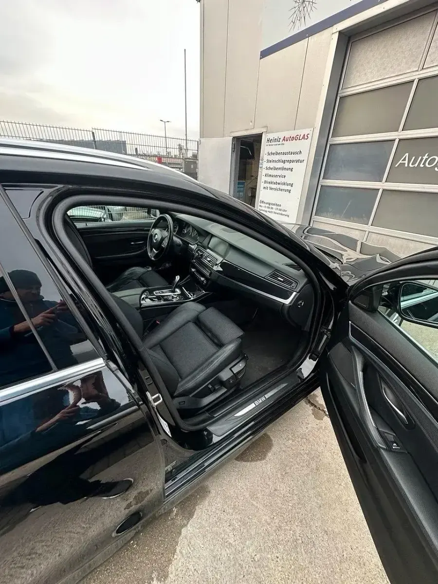 Gebraucht BMW 525 204 PS (150 kW) 2011 Schwarz Limousine