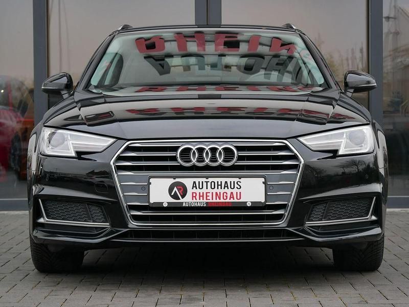 Gebraucht Audi A4 Sport 190 PS (139 kW) 2019 Schwarz Limousine