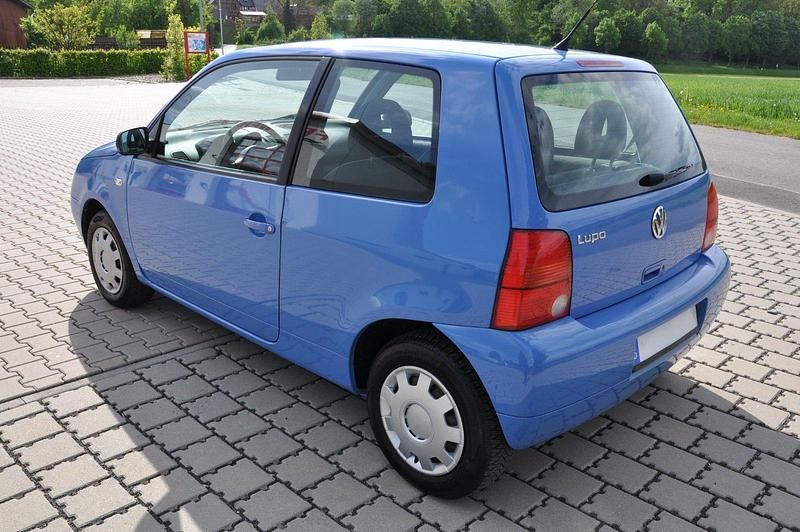 Gebraucht VW Lupo 60 PS (44 kW) 2002 Blau Kleinwagen