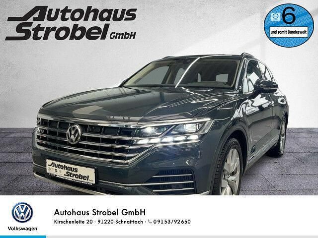 Gebraucht VW Touareg Basis 421 PS (309 kW) 2019 Juniper green metallic (metallic) SUV