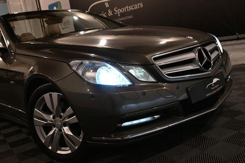 Gebraucht Mercedes E220 170 PS (125 kW) 2012 Grau Cabrio