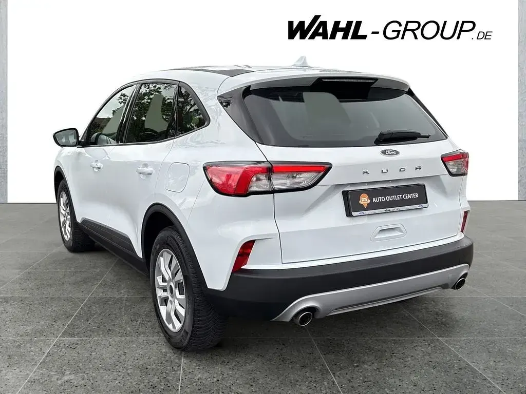 Gebraucht Ford Kuga Trend 120 PS (88 kW) 2022 Weiß SUV