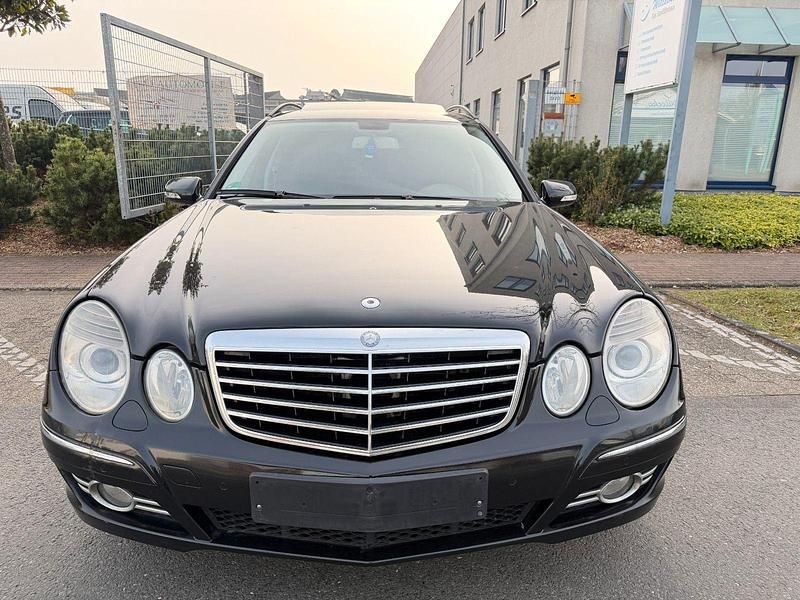Gebraucht Mercedes E280 Avantgarde 190 PS (139 kW) 2007 Schwarz Kombi