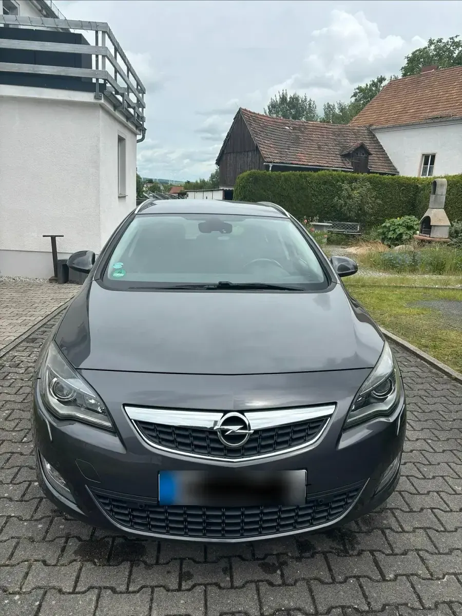 Gebraucht Opel Astra Sport 120 PS (88 kW) 2010 Grau Kombi