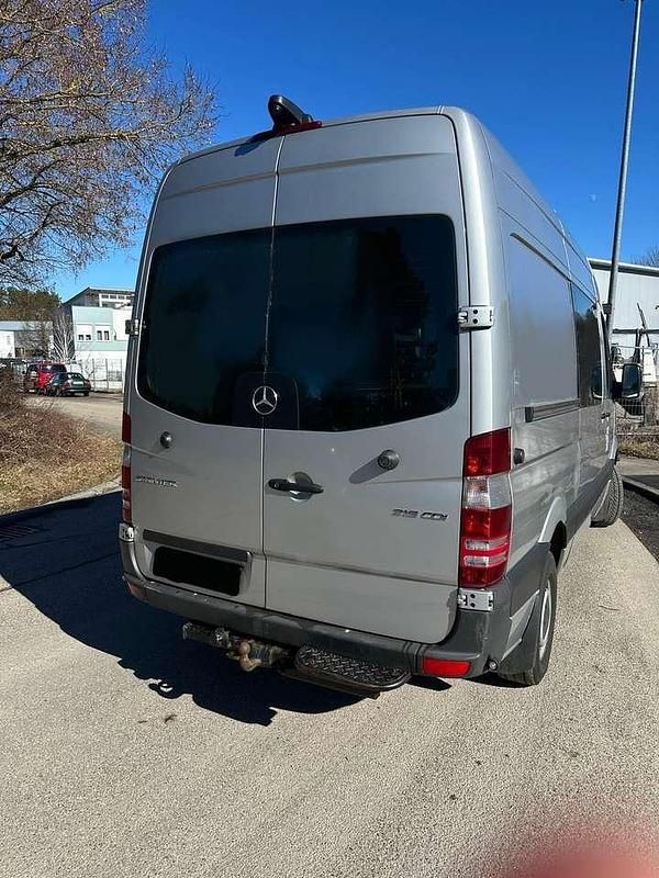 Gebraucht Mercedes Sprinter 163 PS (119 kW) 2015 Silber Van