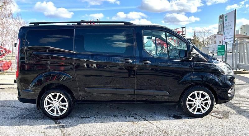Gebraucht Ford Transit Custom Trend 135 PS (99 kW) 2018 Schwarz Van / Kleinbus