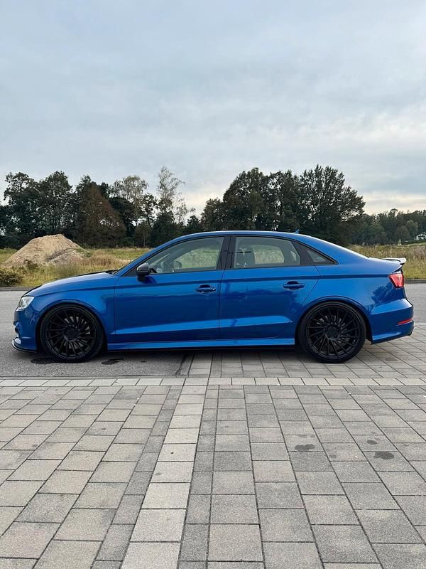 Gebraucht Audi S3 300 PS (220 kW) 2015 Blau Limousine