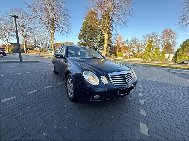 Andere farben Gebraucht 2007 Mercedes E200 Kombi | 2.300 € (Superpreis) - Bild 1/4