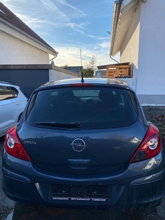 Gebraucht Opel Corsa 101 PS (74 kW) 2010 Blau Kleinwagen