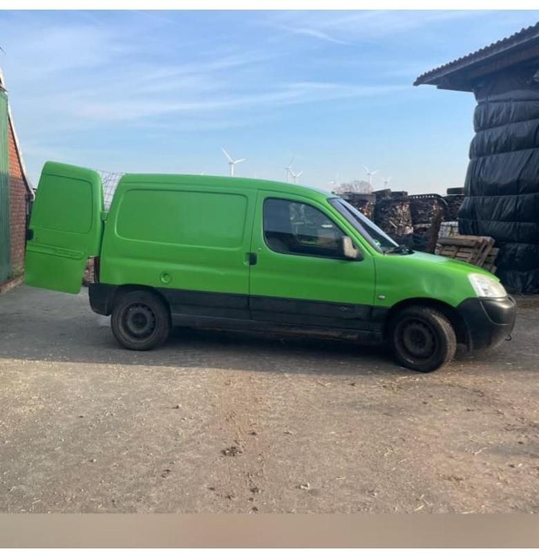 Gebraucht Citroën Berlingo 70 PS (51 kW) 2002 Grün Van / Kleinbus
