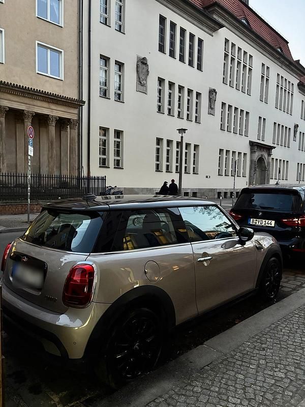 Second-hand Mini Cooper 136 CP (100 kW) 2023 Gri Hatchback