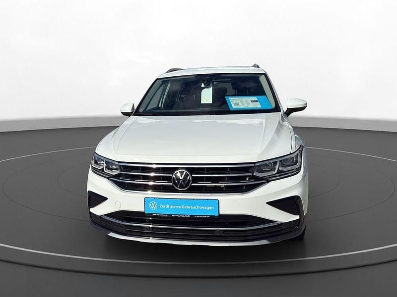 Gebraucht VW Tiguan Elegance 150 PS (110 kW) 2021 Pure white SUV