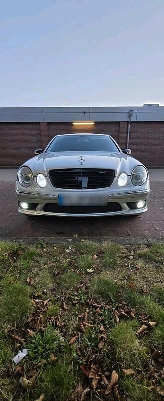 Gebraucht Mercedes E240 AMG 177 PS (130 kW) 2003 Silber Limousine