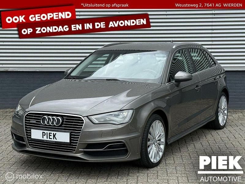 Grau Gebraucht 2015 Audi A3 Sportback e-tron Ambition Limousine | 10.999 € (Guter Preis) - Bild 1/3