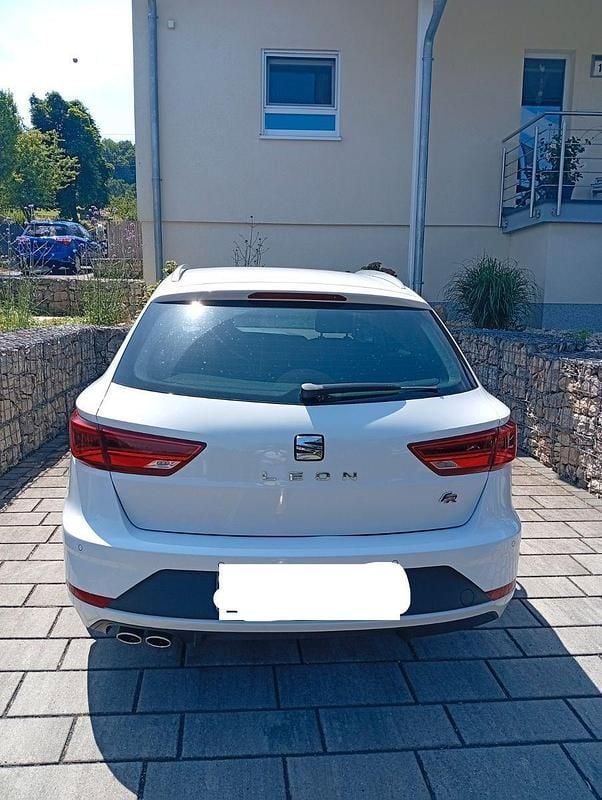 Second-hand Seat Leon FR 131 CP (96 kW) 2020 Alb Break