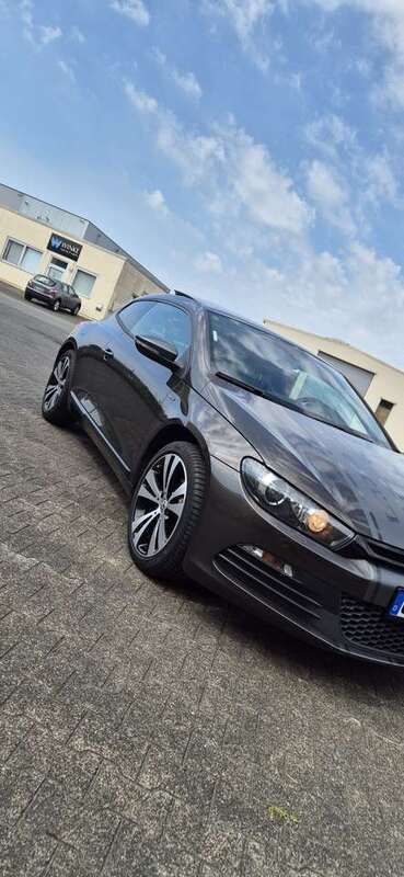 Braun Gebraucht 2011 VW Scirocco Edition Coupé | 9.600 € (Fairer Preis) - Bild 1/4