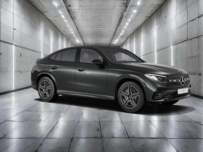 Gebraucht Mercedes GLC220 AMG 197 PS (144 kW) 2025 Metalliclack graphitgrau Coupé