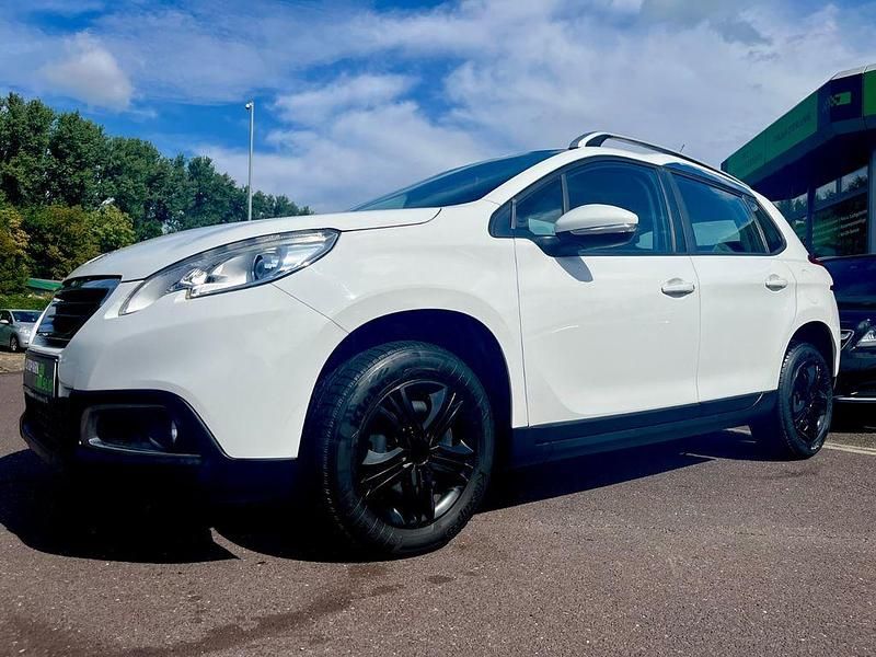 Weiß Gebraucht 2015 Peugeot 2008 Active SUV | 6.450 € (Guter Preis) - Bild 1/4