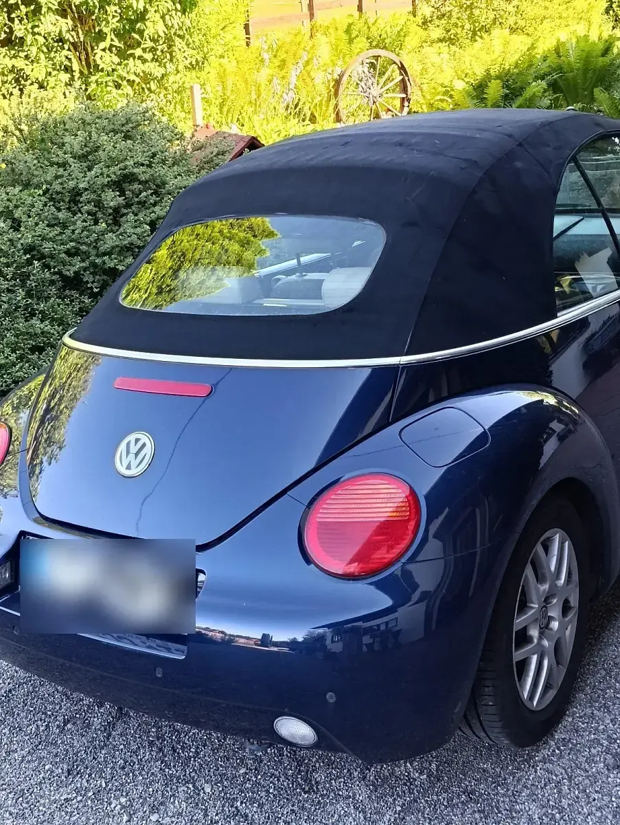 Gebraucht VW New Beetle Cabriolet 110 PS (80 kW) 2006 Blau Cabrio