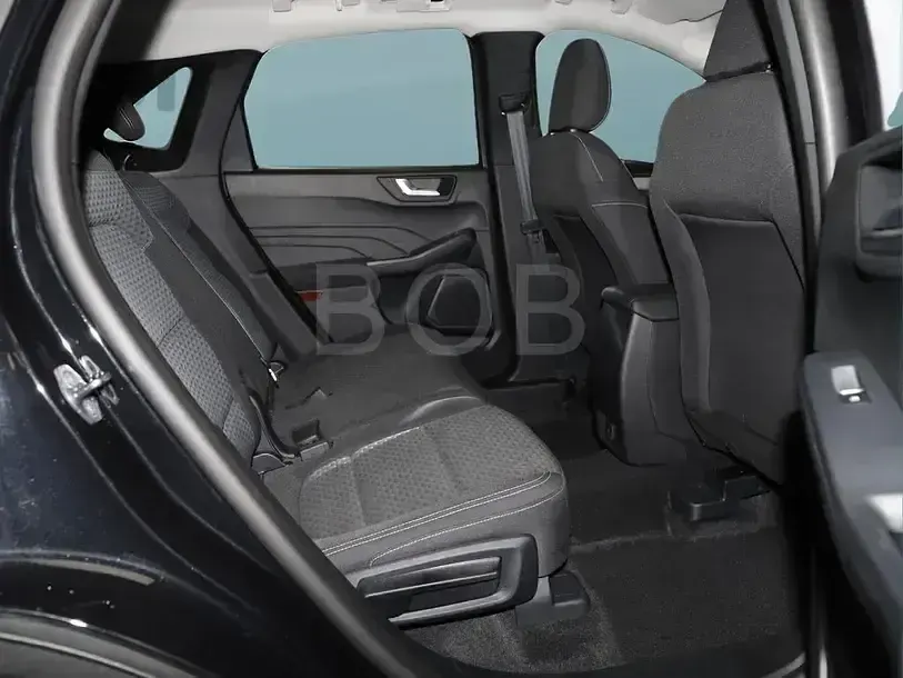 Używany Ford Kuga 150 KM (110 kW) 2024 Czarny SUV