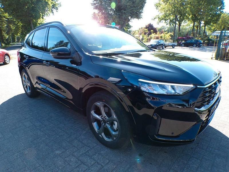Neu Ford Kuga ST-Line 186 PS (136 kW) 2025 Schwarz SUV