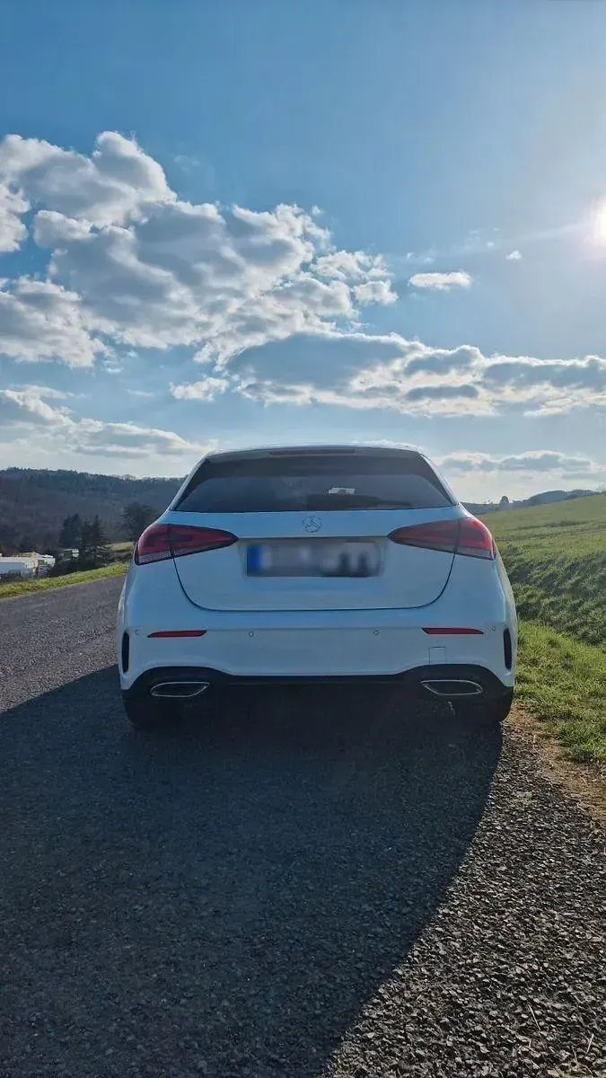 Gebraucht Mercedes A200 AMG 163 PS (119 kW) 2018 Weiß Kleinwagen