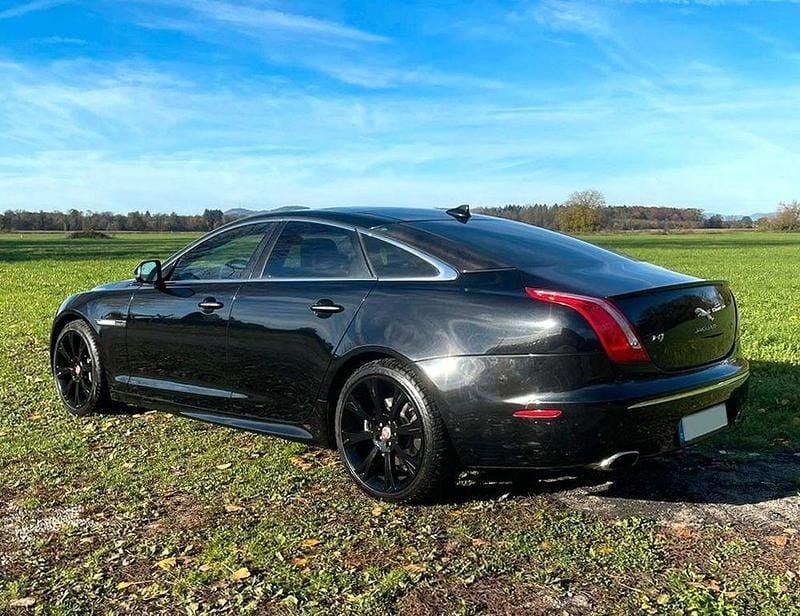 Gebraucht Jaguar XJ Premium Luxury 340 PS (250 kW) 2015 Schwarz Limousine