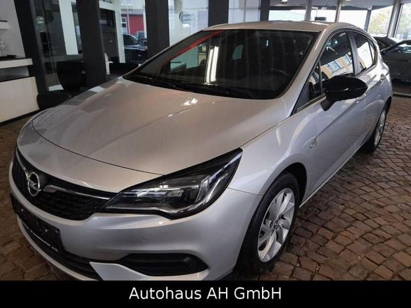 Silber Gebraucht 2021 Opel Astra Edition Limousine | 11.890 € (Guter Preis) - Bild 1/4