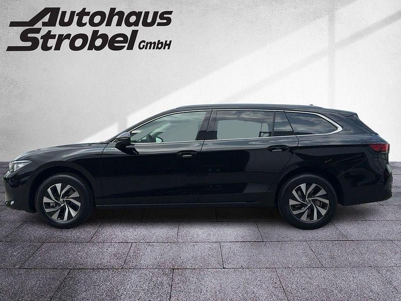 Neu VW Passat Business 150 PS (110 kW) 2025 Schwarz Kombi