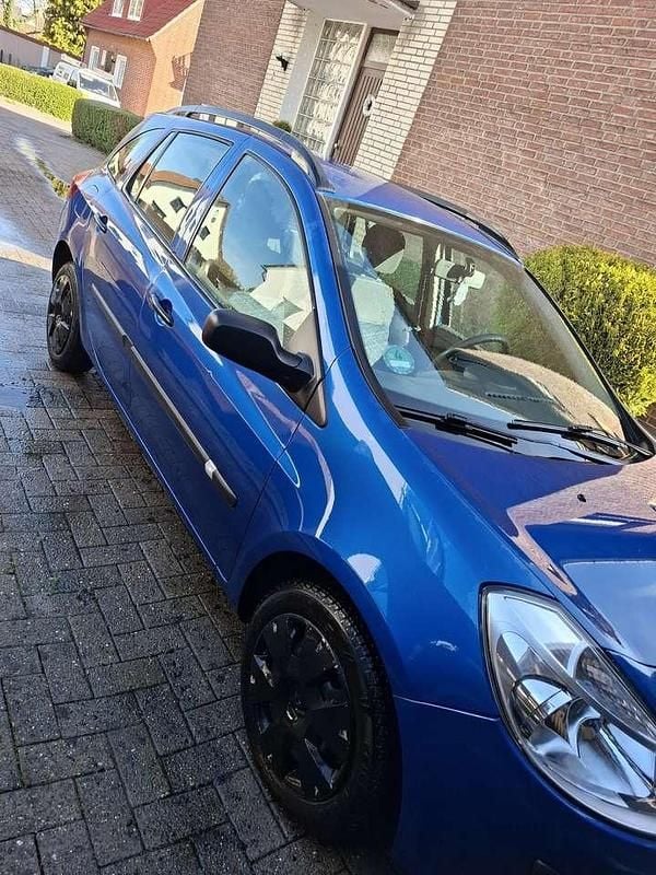 Occasion Renault Clio II Dynamique 75 ch (55 kW) 2009 Berline