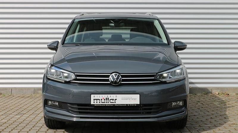 Gebraucht VW Touran Highline 150 PS (110 kW) 2024 Delfingrau Van / Kleinbus