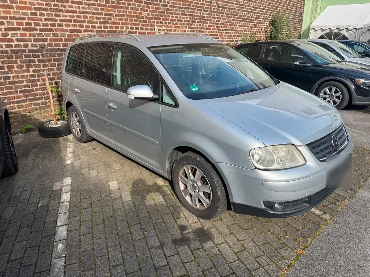 Gebraucht VW Touran 150 PS (110 kW) 2004 Silber Van / Kleinbus