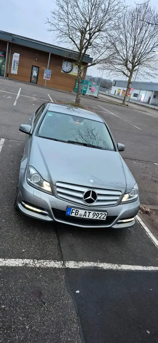 Gebraucht Mercedes C200 Avantgarde 136 PS (100 kW) 2013 Limousine